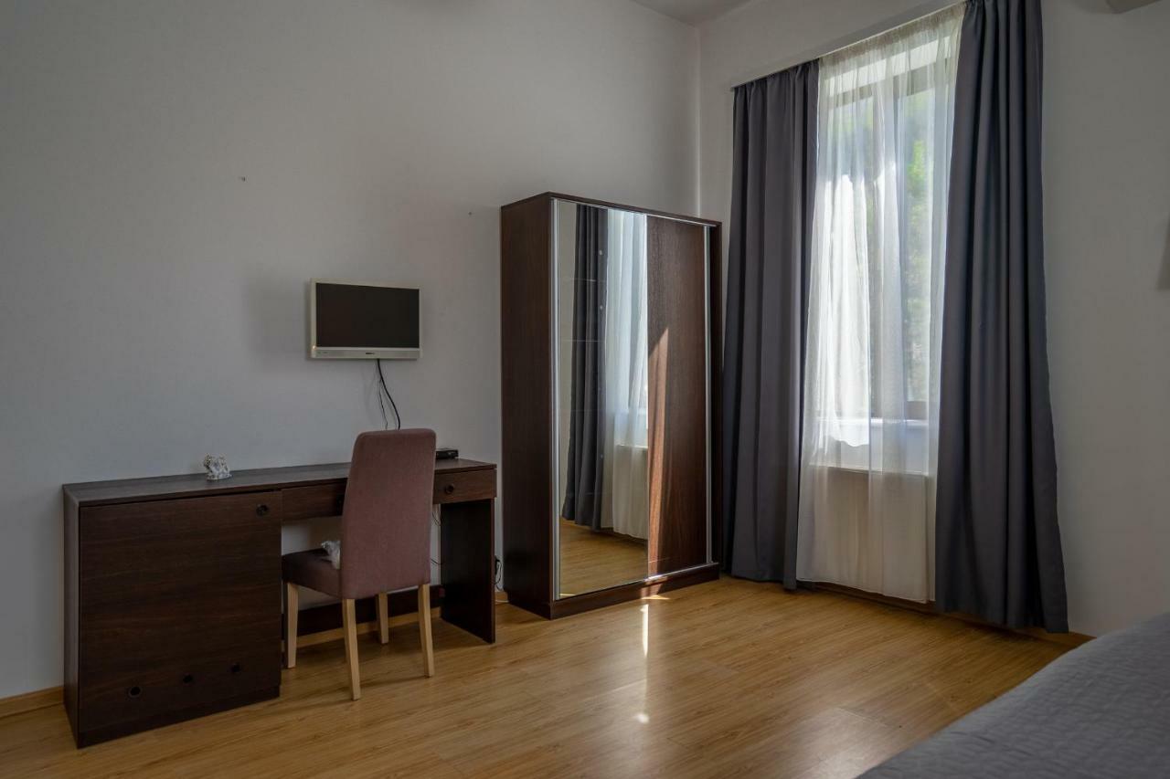 Vera View Hotel Tbilisi Ngoại thất bức ảnh